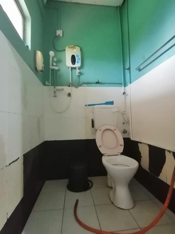 Fbs Inn Dungun Esterno foto
